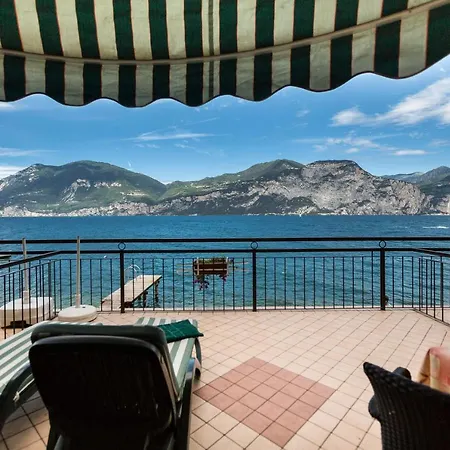 Hotell Nettuno Brenzone sul Garda
