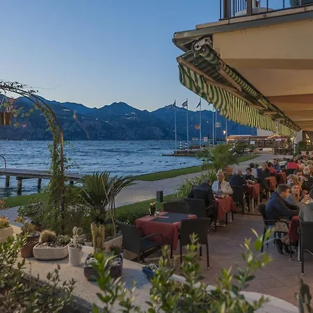 Hotell Nettuno Brenzone sul Garda