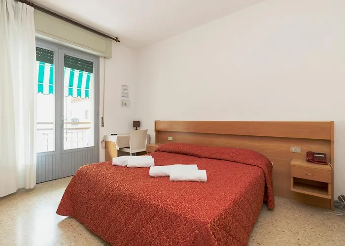Hotell Nettuno Brenzone sul Garda