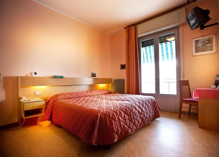 Hotell Nettuno Brenzone sul Garda