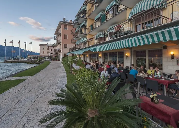 Hotell Nettuno Brenzone sul Garda