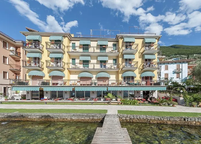 Nettuno 2* Brenzone sul Garda